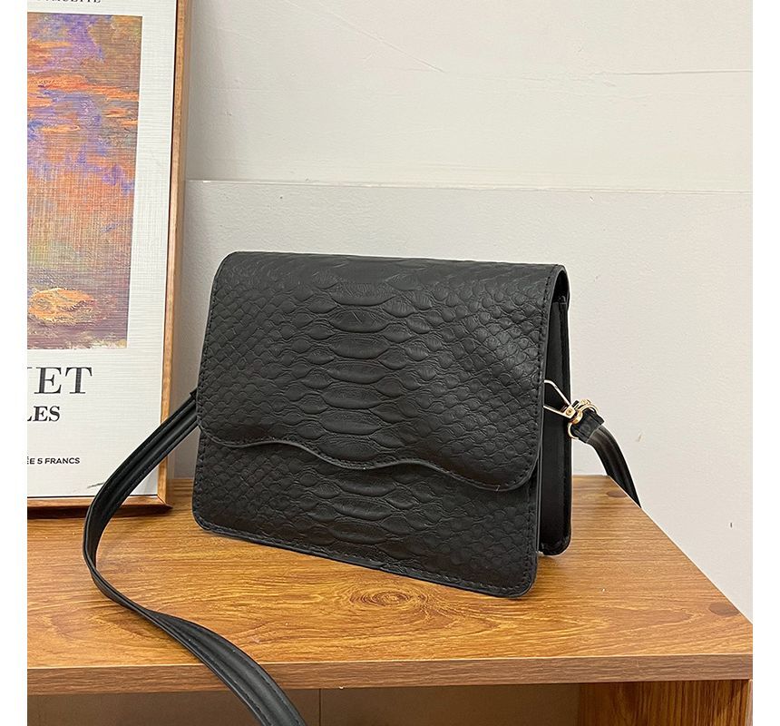 Snake Grain Flap Crossbody Bag