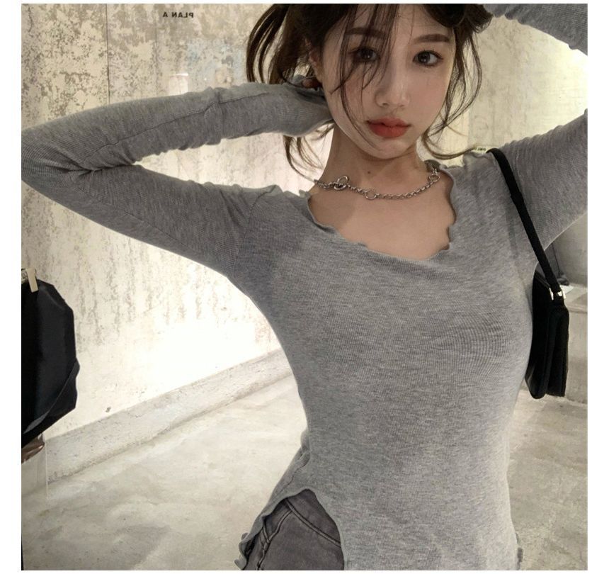 Scoop Edge Slit Neck Long-Sleeve T-Shirt Lettuce Plain