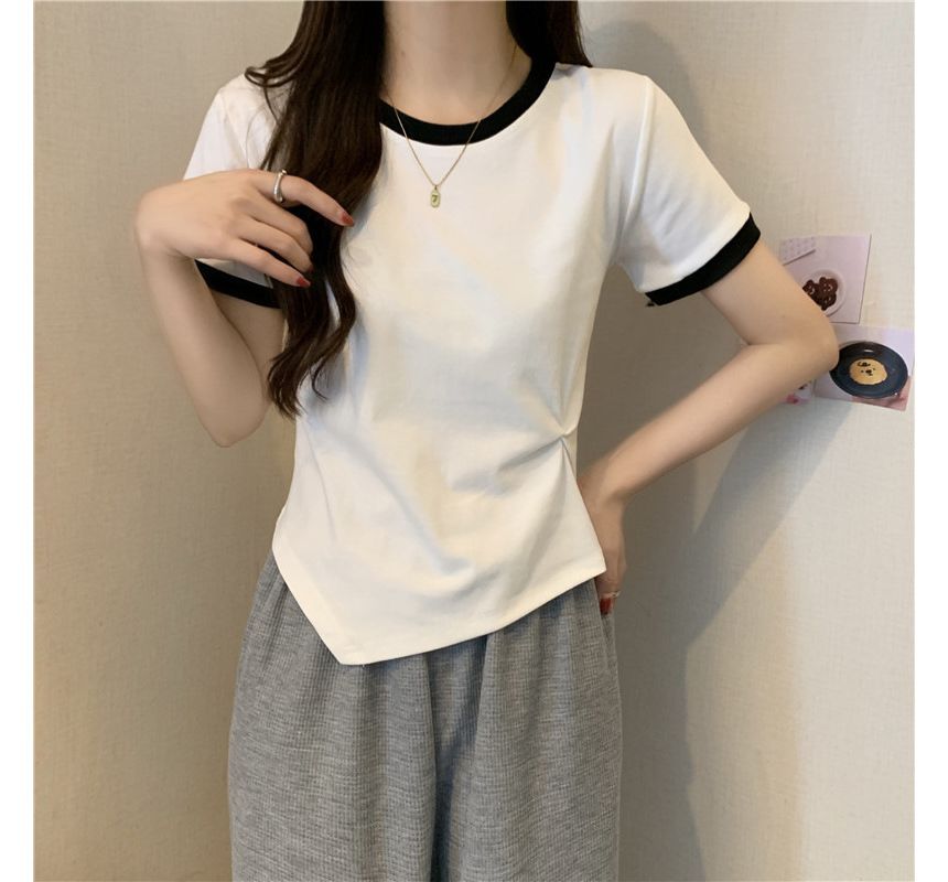 Contrast Neck Asymmetrical Tee Short-Sleeve Trim Crew Plain