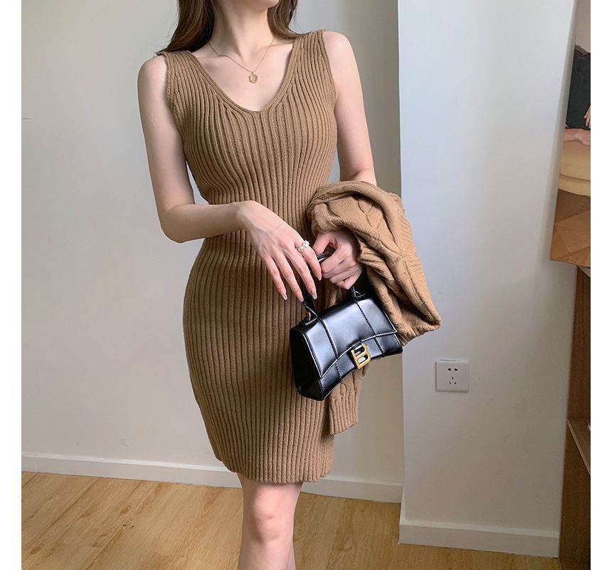 Plain Cropped Cardigan