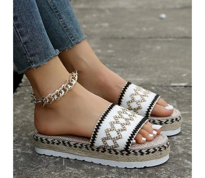 Sandals Patterned Slide Platform