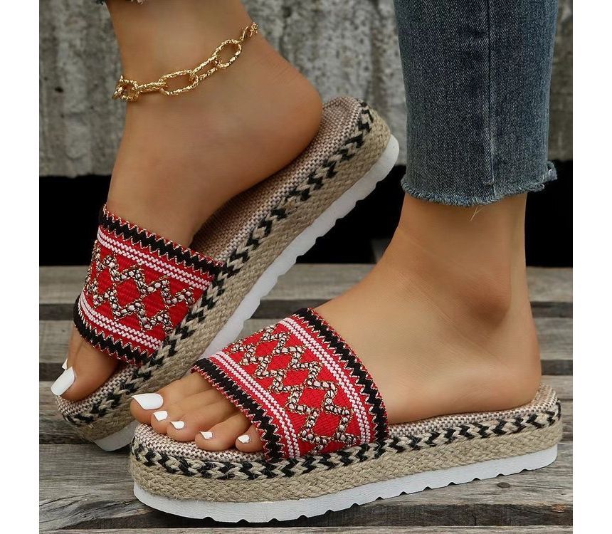 Sandals Patterned Slide Platform