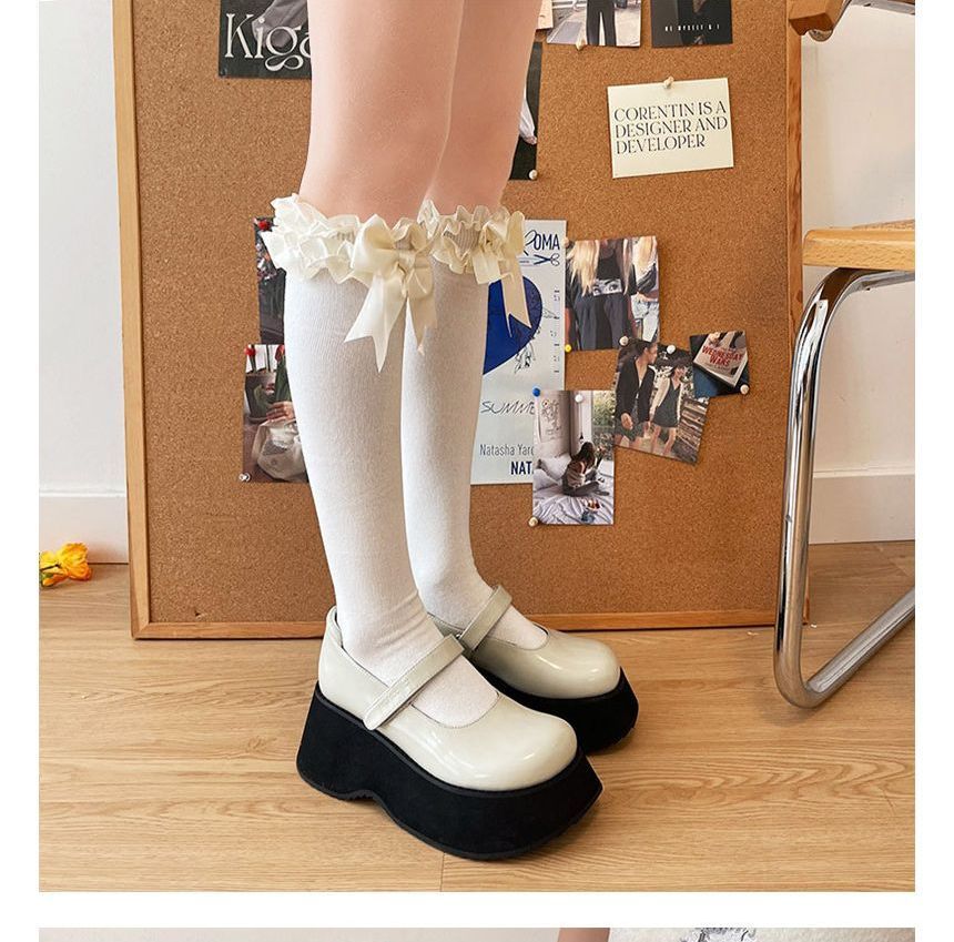 Plain Ruffled Tall Socks