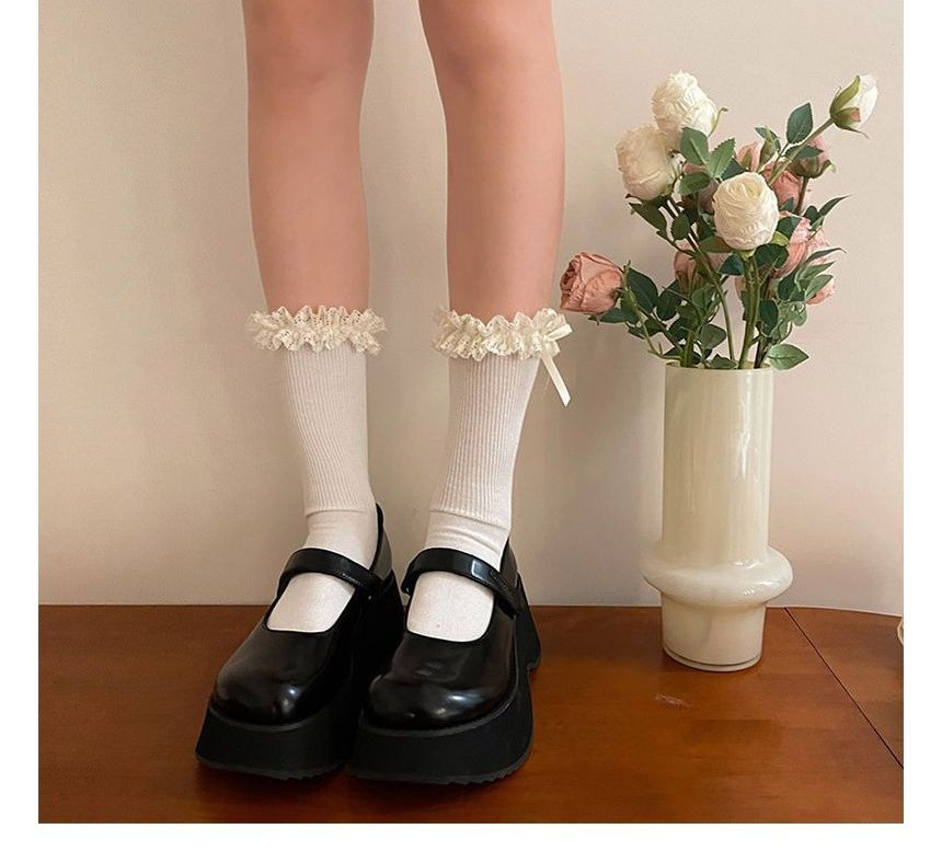 Plain Ribbed Ruffled Socks