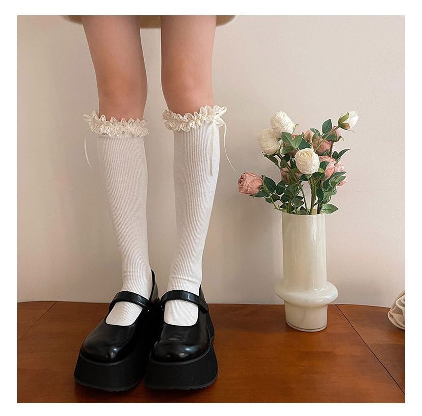 Plain Ruffled Ribbed Tall Socks