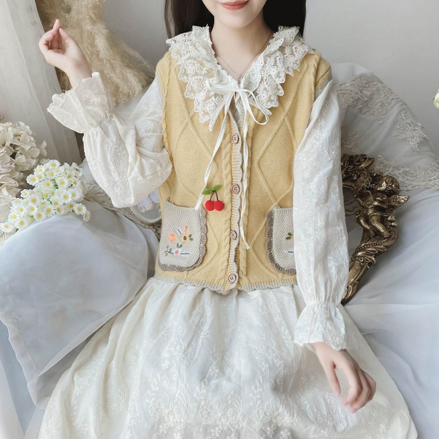 Flower Embroidered Single-Breasted Vest / Long-Sleeve Lace Trim Midi A-Line Dress