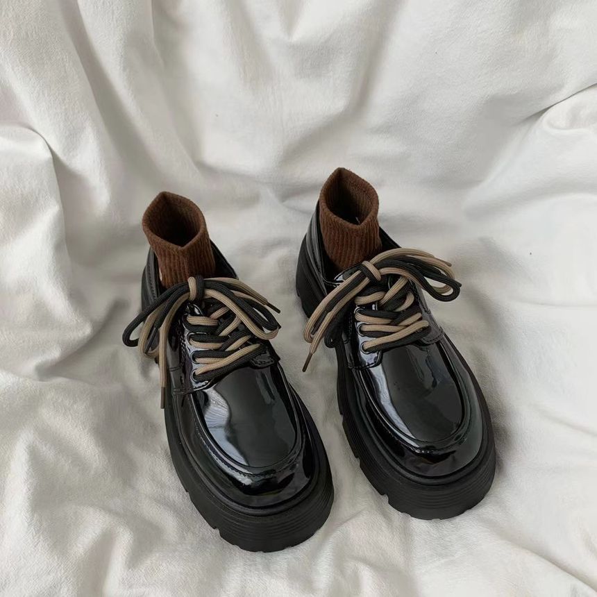 Faux Platform Shoes Lace-Up Leather