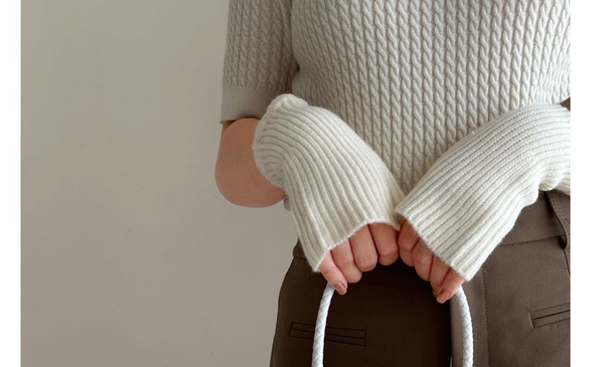 Gloves Fingerless Applique Lettering Knit