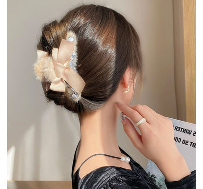 Fleece Bow Hair Claw