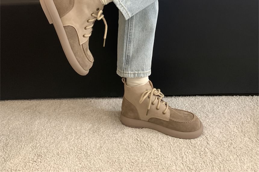 Lace-Up Short Boots