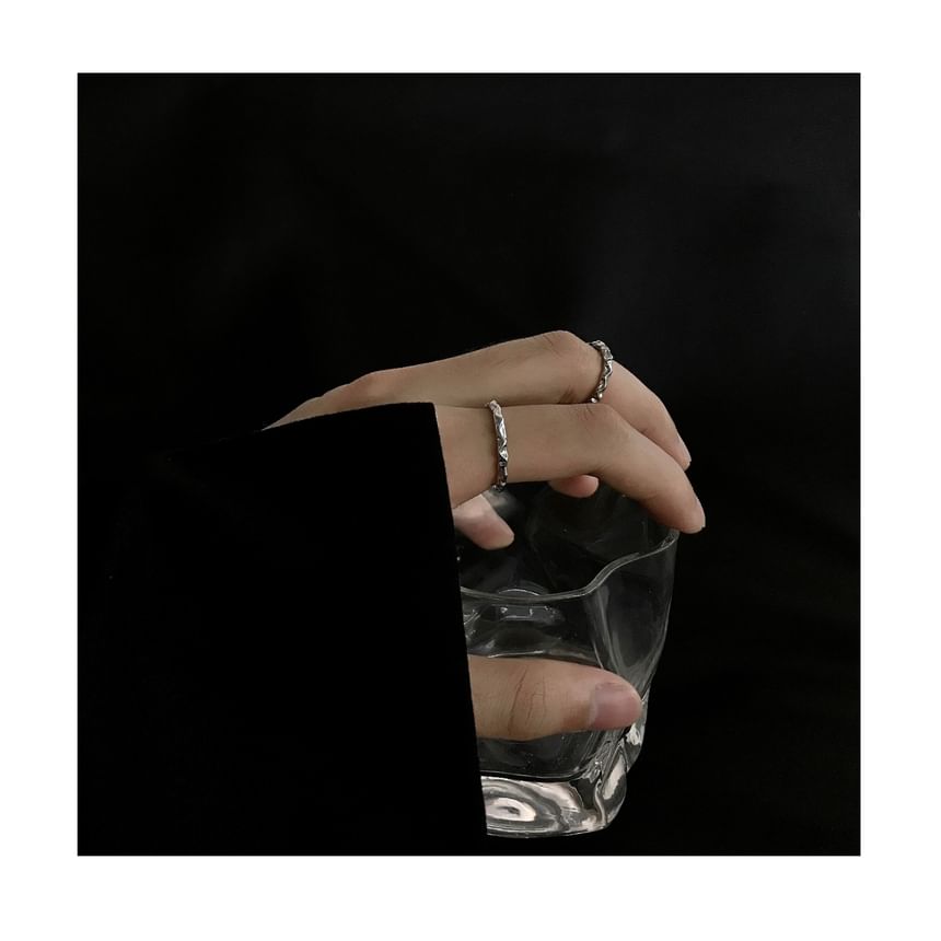 Irregular Ring