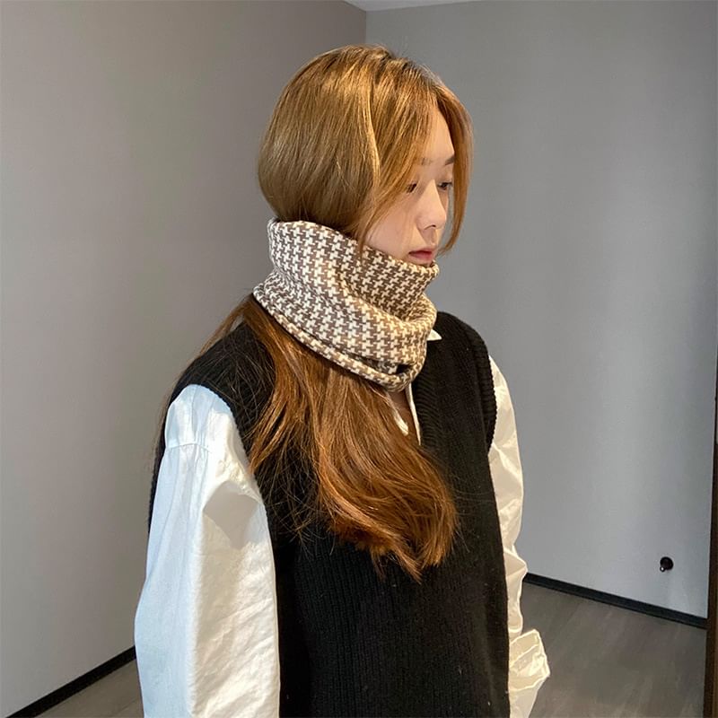 / Patterned Multi-Way Beanie Knit Scarf