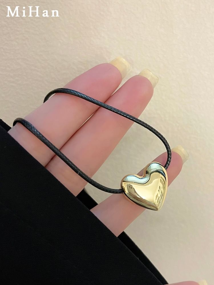 Cord Heart Choker
