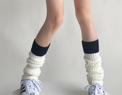 Two-Tone Ribbed Knit Socks / Set