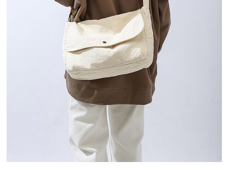 Plain Messenger Bag