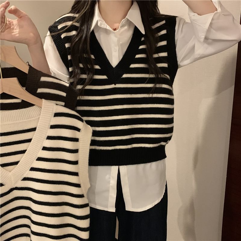 Striped Knit V-Neck Vest