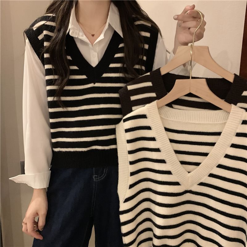 Striped Knit V-Neck Vest