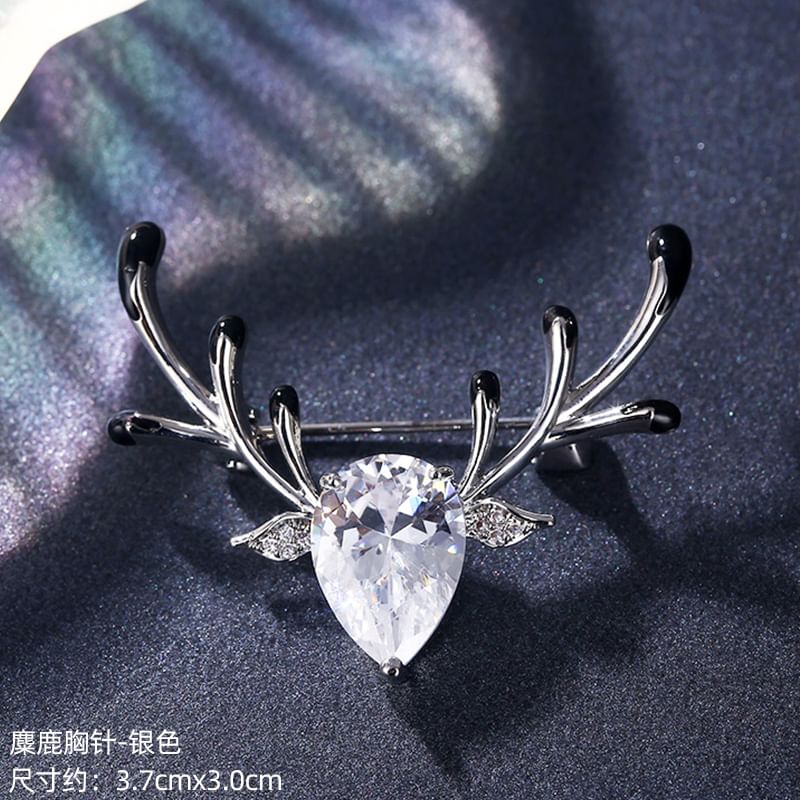 Rhinestone Alloy Brooch (Various Designs)