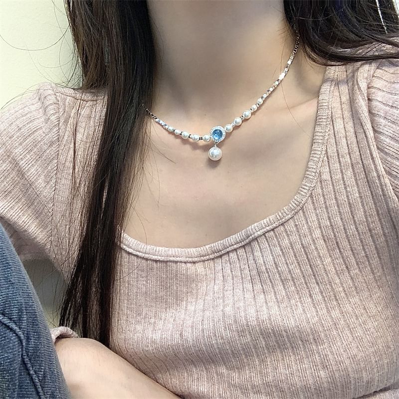 Faux Rhinestone Pendant Choker Alloy Pearl