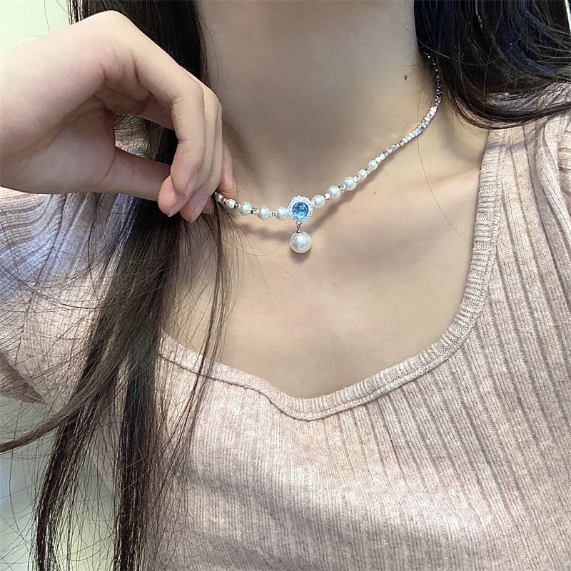 Faux Rhinestone Pendant Choker Alloy Pearl