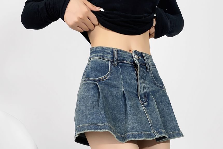 Mid Waist Washed Denim Mini Skorts
