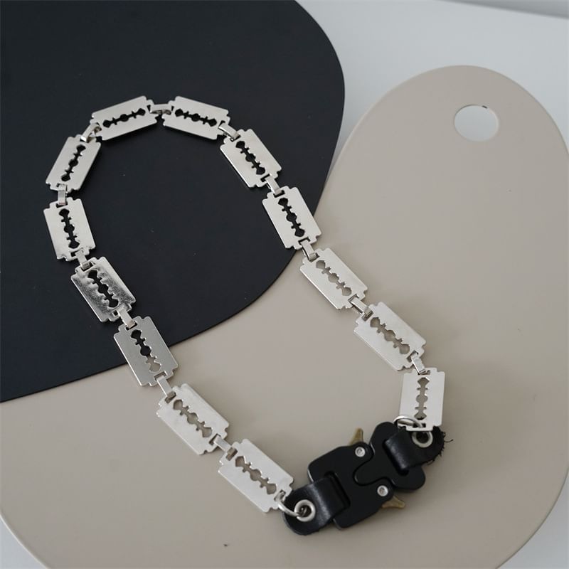 Razor Buckled Alloy Necklace