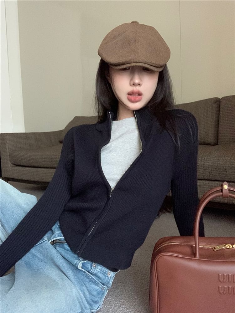 Slim-Fit Zip Sweater Plain