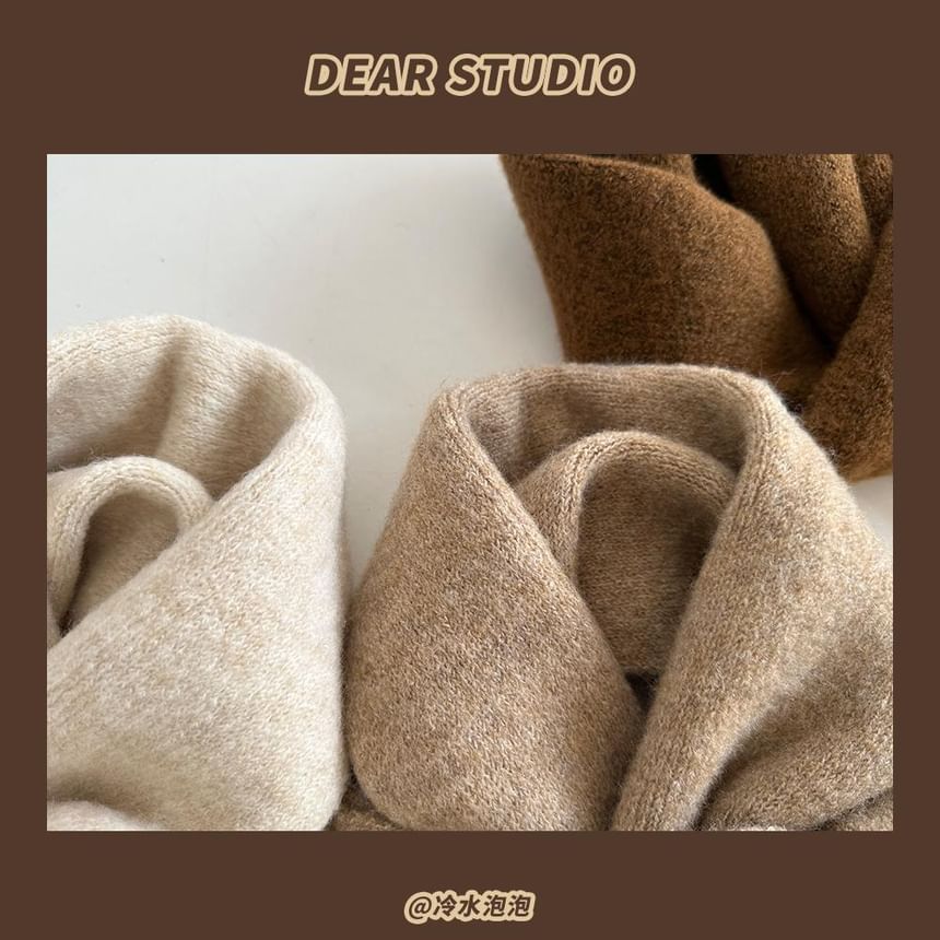 Lettering Embroidered Knit Scarf