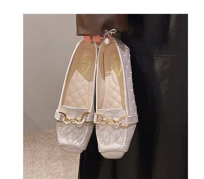 Chained Quilted Flats