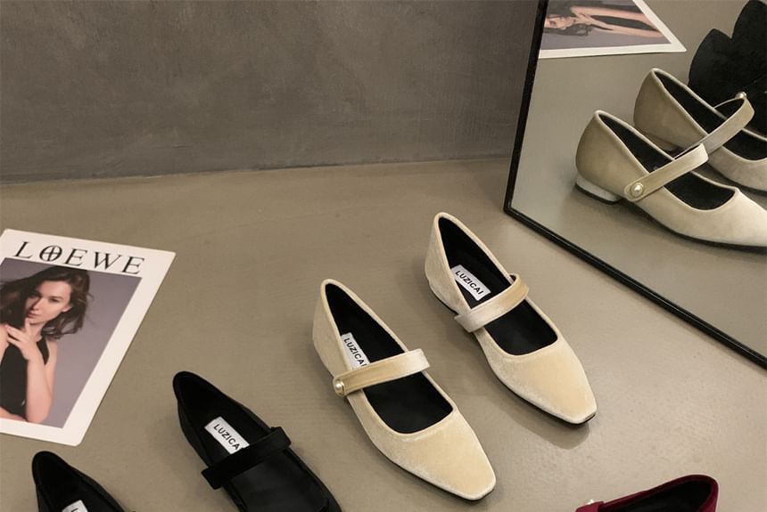 Velvet Mary Square Jane Shoes Toe