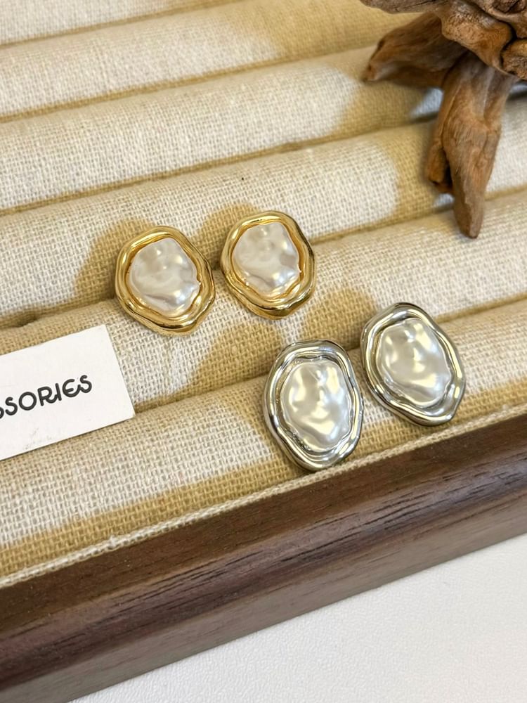 Pearl Ear Stud Irregular Faux