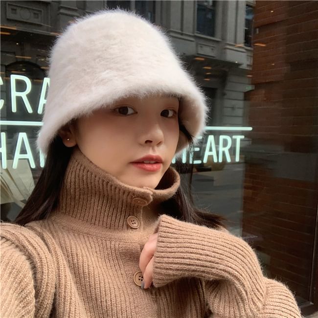 Fluffy Bucket Hat Plain