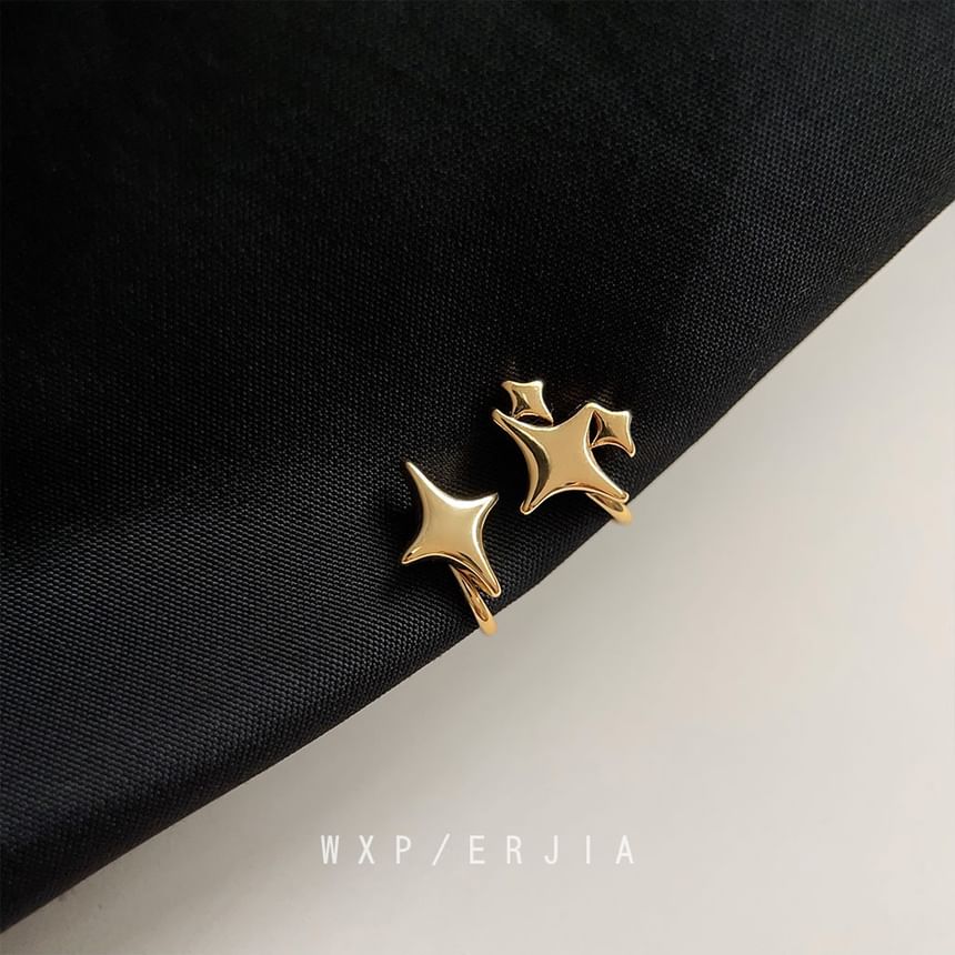 Ear Alloy Asymmetrical Star Cuff