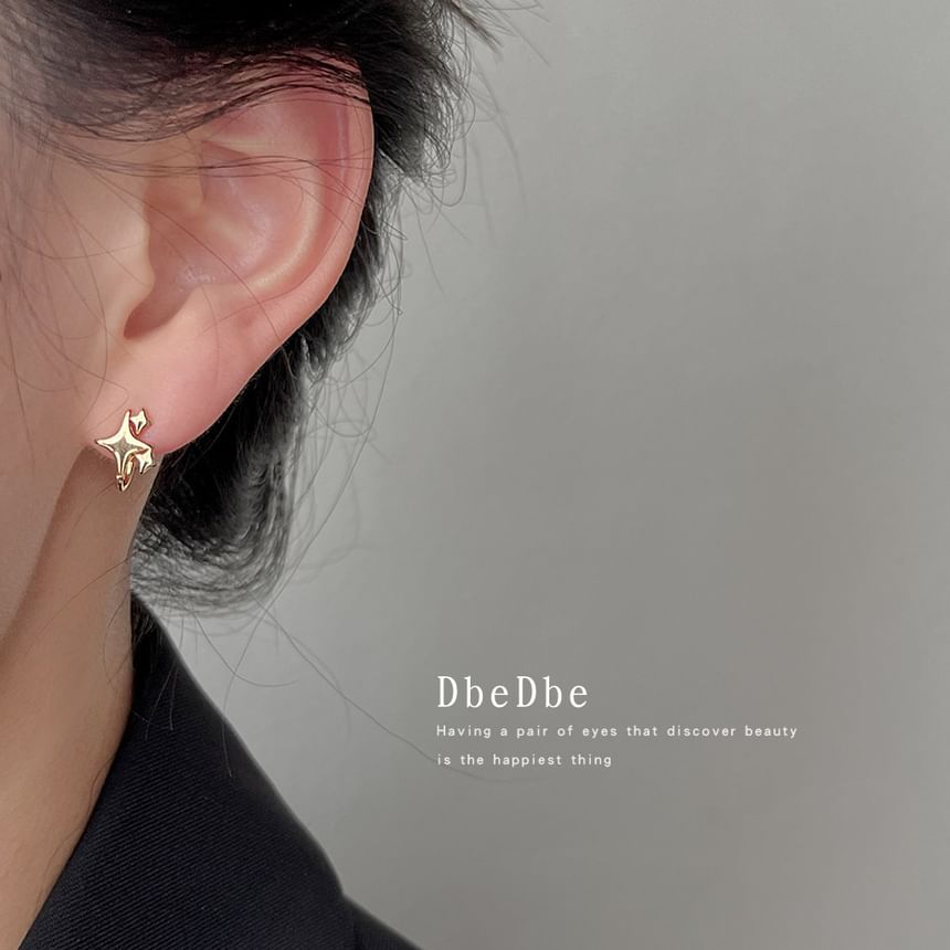 Ear Alloy Asymmetrical Star Cuff