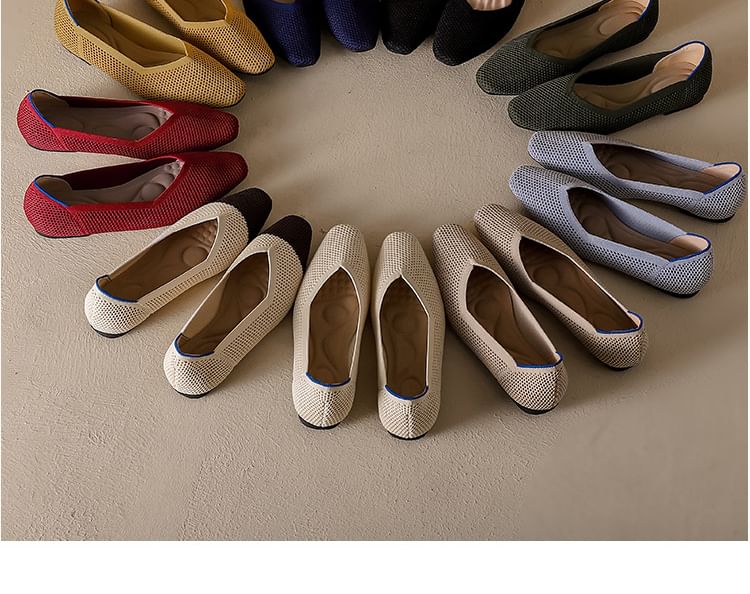 Plain Pointed Flats