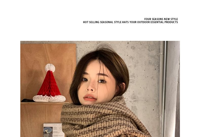 Scarf Tasseled Applique Label Patterned