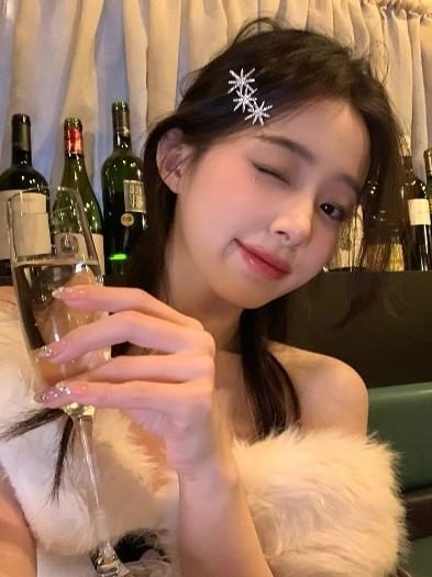 Rhinestone Star Hair Clip