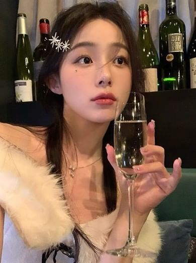 Rhinestone Star Hair Clip