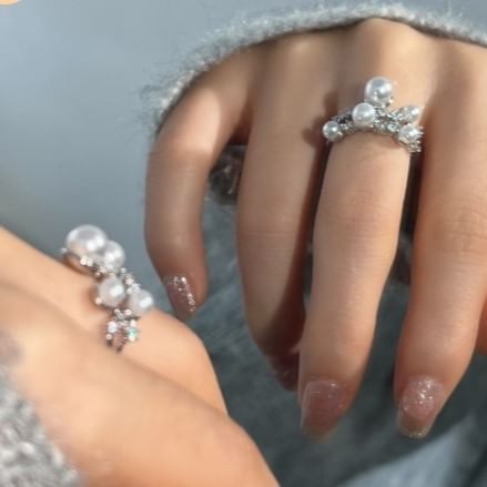 Pearl Faux Ring