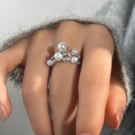 Pearl Faux Ring
