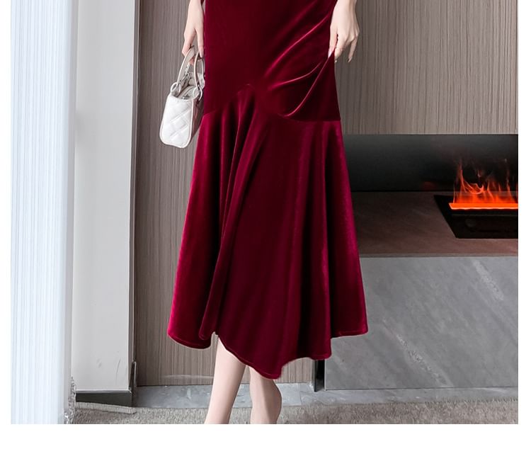 Spaghetti Strap V-Neck Plain Midi Sheath Dress