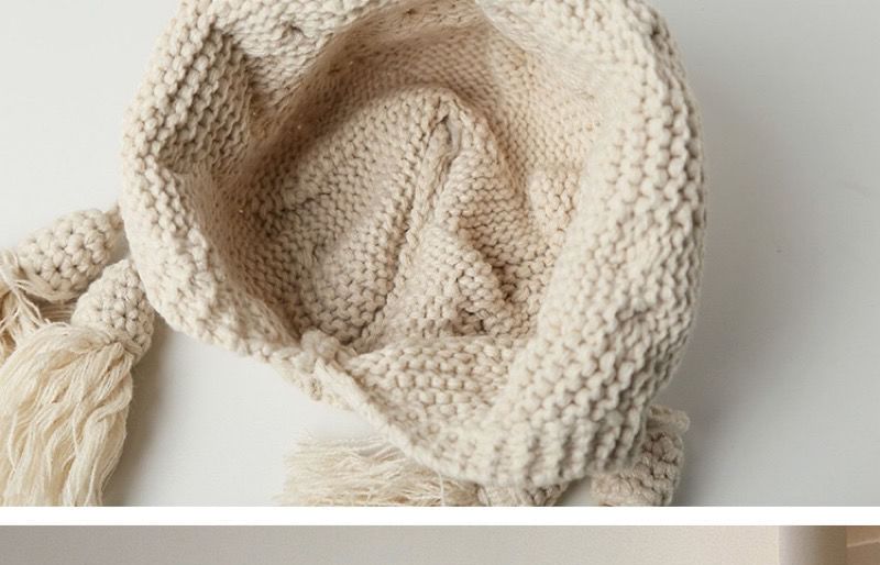 Tasseled Bonnet Knit Hat