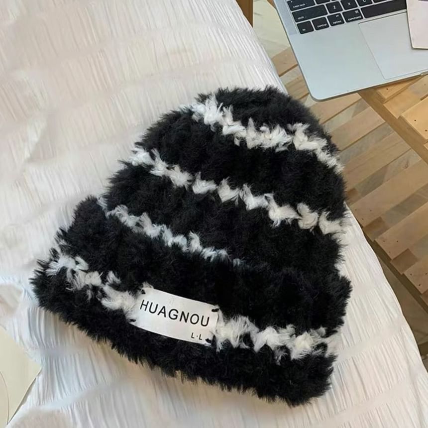 Beanie Striped Lettering