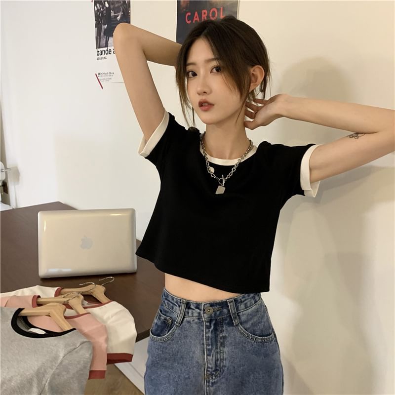 Crew Trim T-Shirt Crop Short-Sleeve Contrast Neck