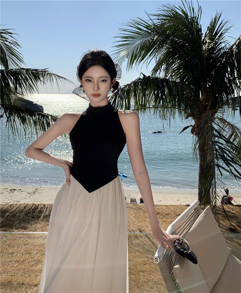 Sleeveless Maxi A-Line Tone Dress Two