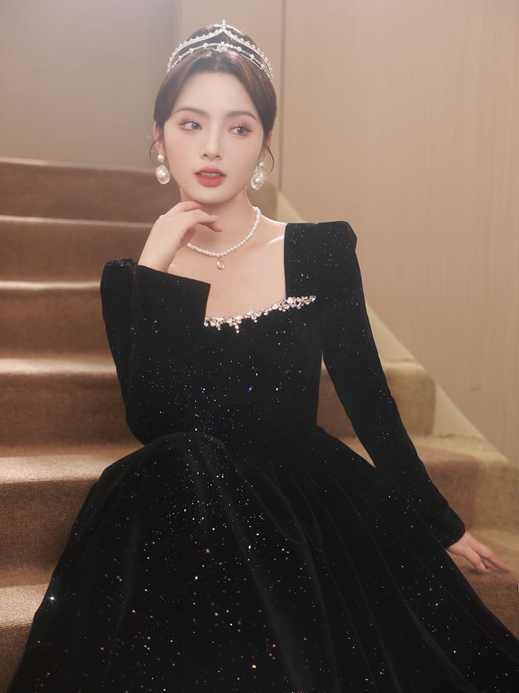 Square A-Line Gown Evening Long-Sleeve Neck Sequin