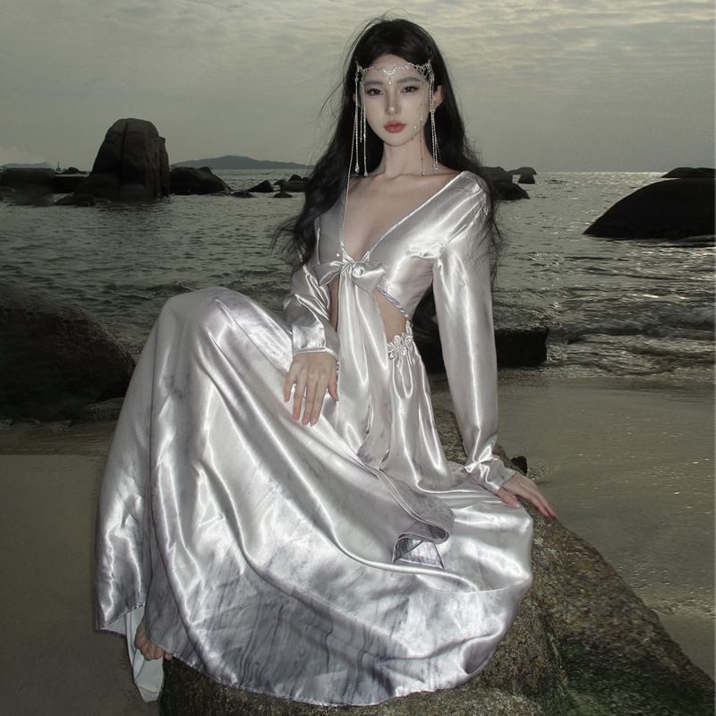 Dress Long-Sleeve Cutout A-Line Maxi V-Neck