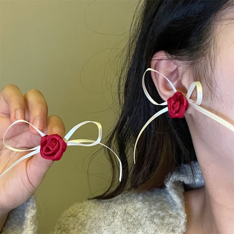 Stud Rose Earring Ribbon