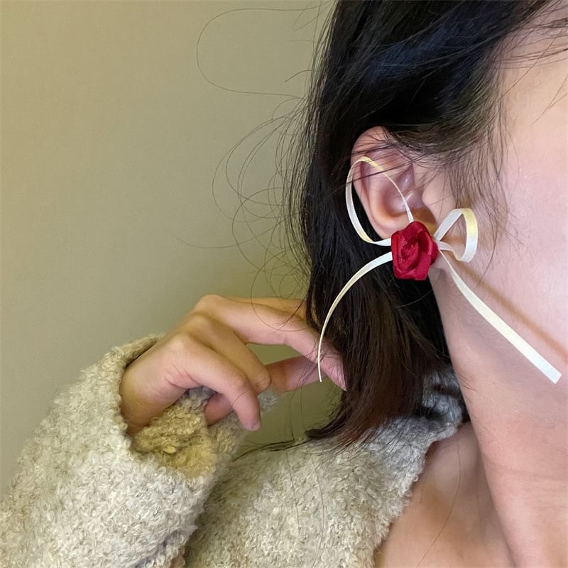 Stud Rose Earring Ribbon