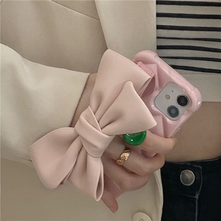 Bow Case Phone
